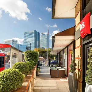ibis-london-docklands-canary-wharf.brighton-hotels-england.com/