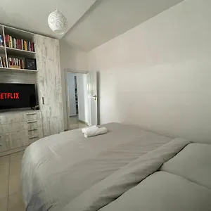 apt-after-u-s-embassy-in.hotels-in-tirana.com/