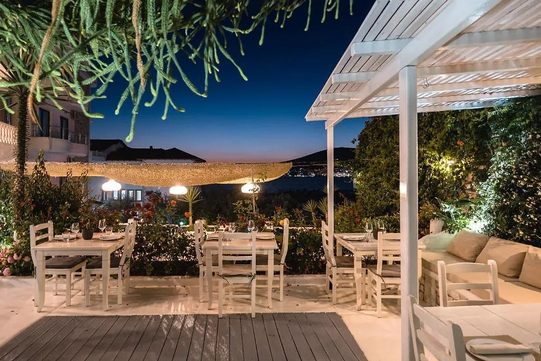 华美伦酒店 Sarandë